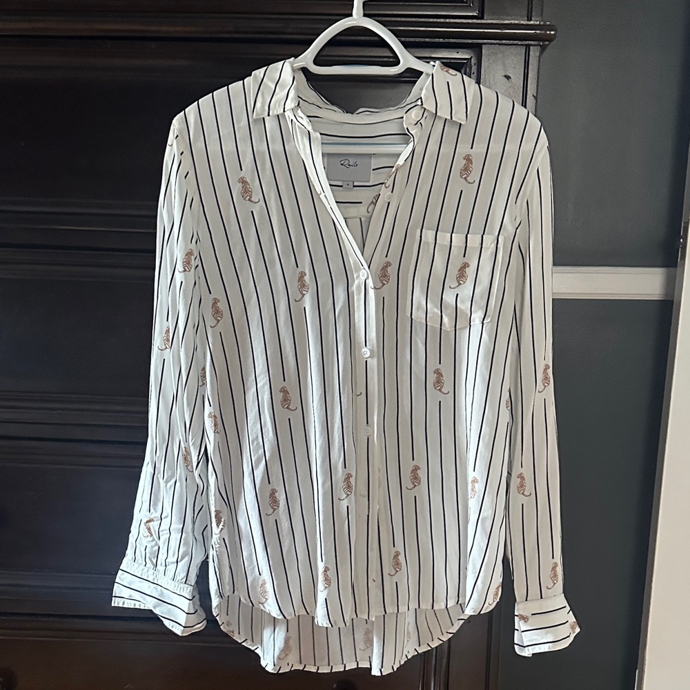 Rails black stripe with tiger button up shirt as small